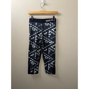 Girls Nike Pro Leggings Size XL